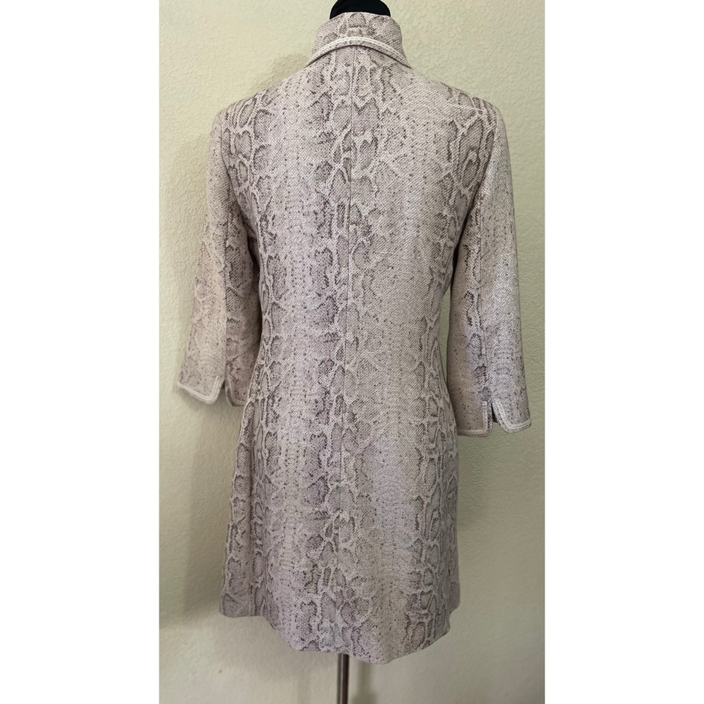 Tahari - Picture 14 of 15